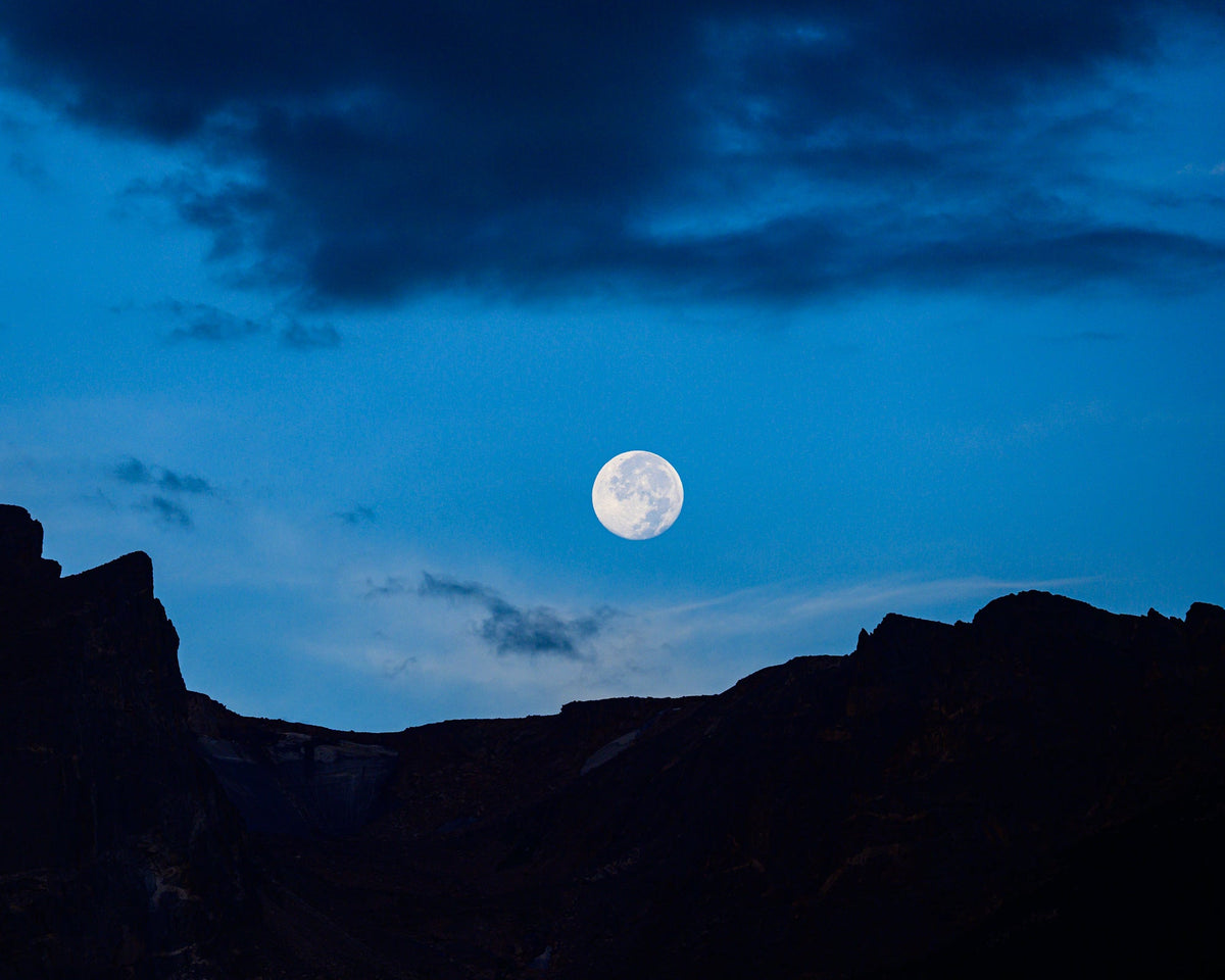 Full Moon Morning - Allie Richards Photography