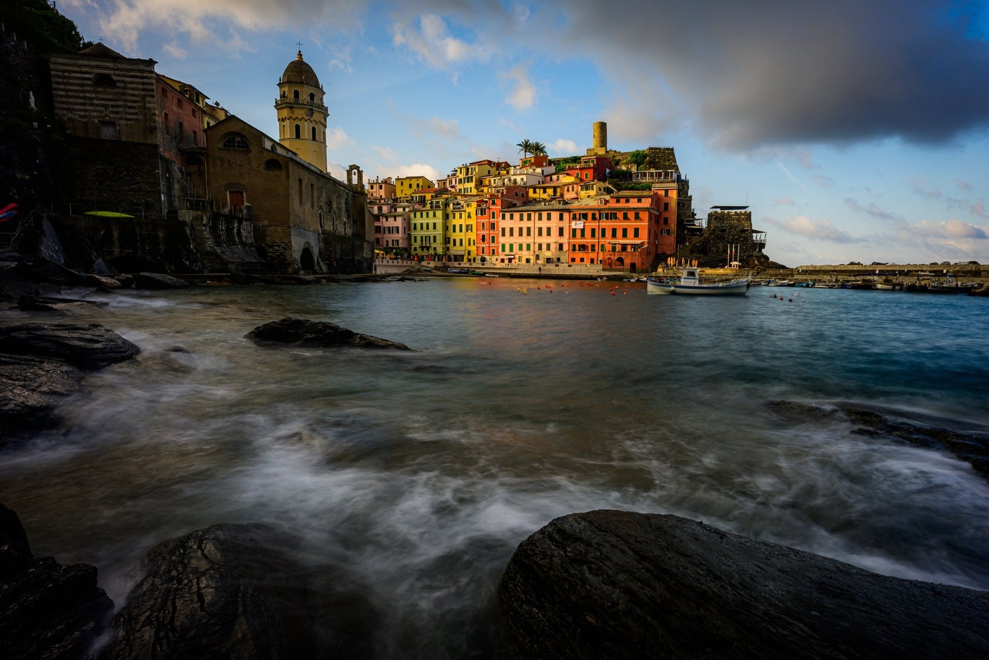 Morning in Vernazza - Allie Richards Photography