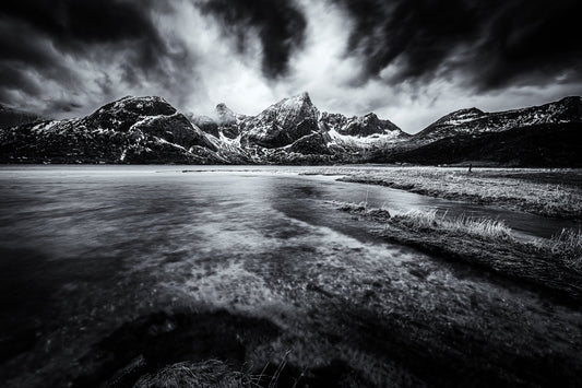 Monochrome Peaks - Allie Richards Photography