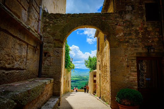 Pienza Archway - Allie Richards Photography