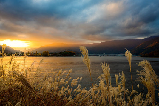 Sunset on Lake Kawaguchi - Allie Richards Photography
