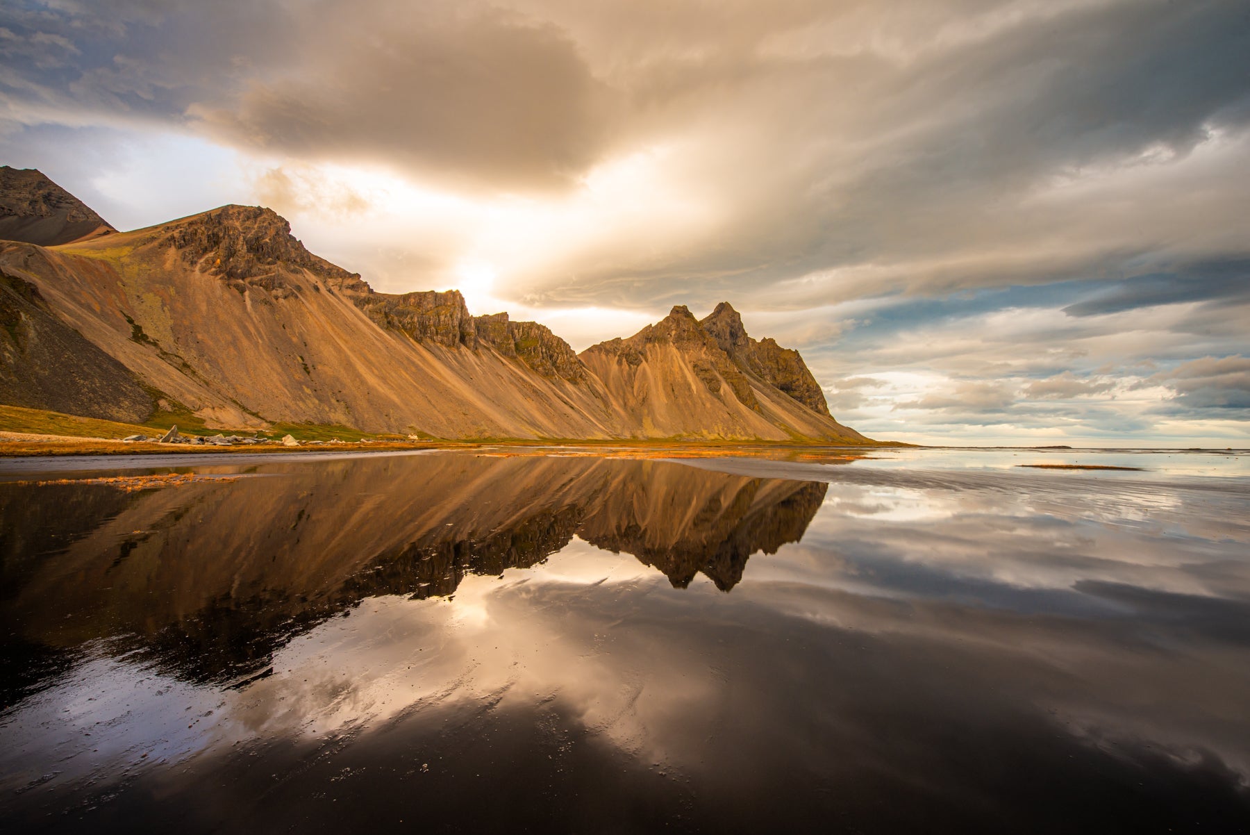 Sunset on Vestrahorn - Allie Richards Photography