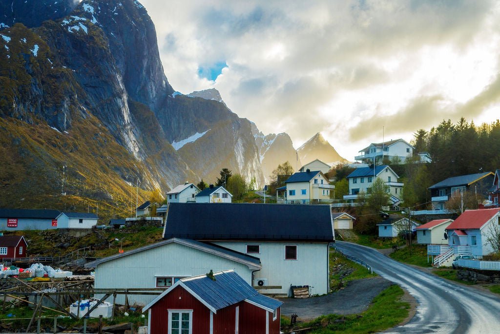 Magic Light in Reine - Allie Richards Photography