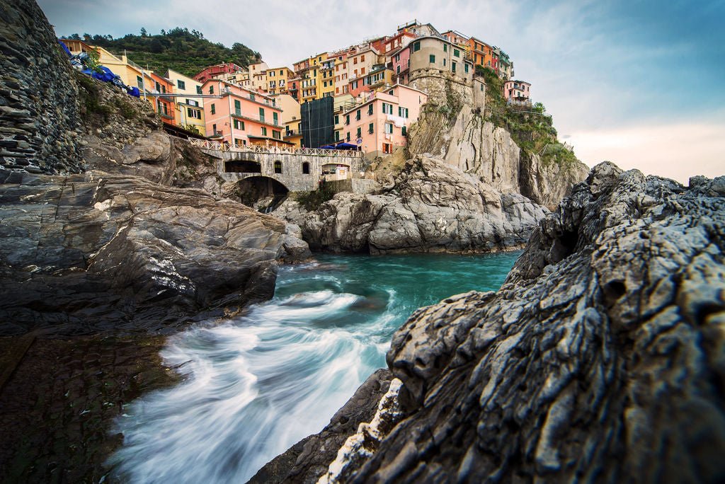 Manarola Wave - Allie Richards Photography